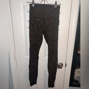 Women’s Lululemon High Rise Align Leggings 28”